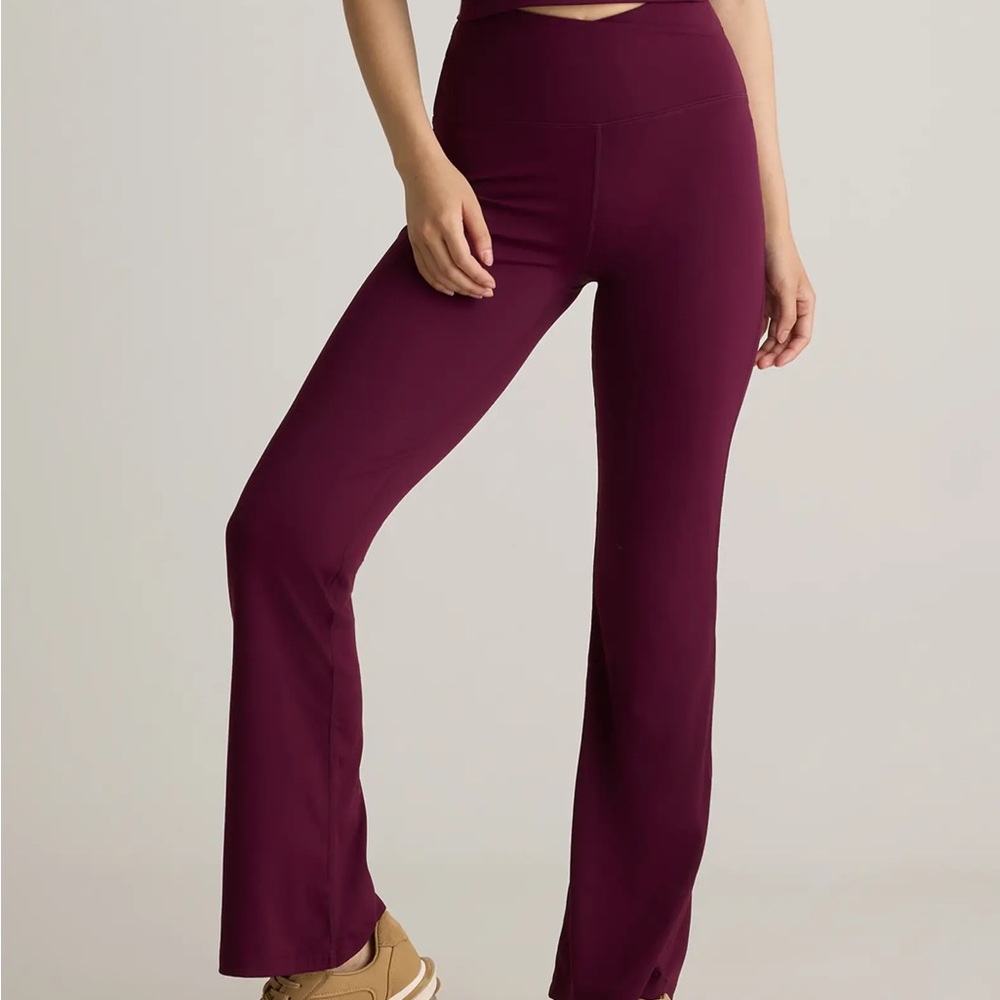 NWOT Gorlfriend Collective Plum compressive flare  legging M